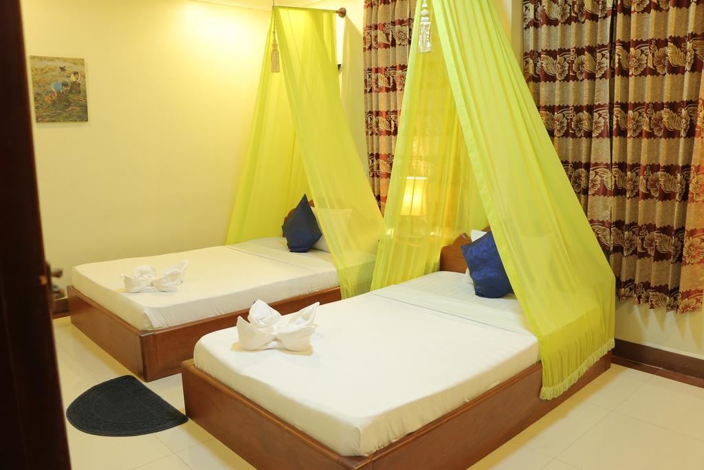 Golden Noura Villa-Pub & Restaurant Phnom Penh Luaran gambar