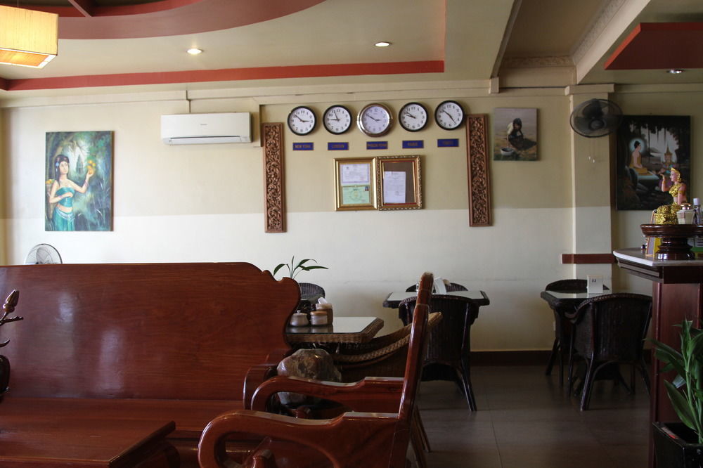 Golden Noura Villa-Pub & Restaurant Phnom Penh Luaran gambar