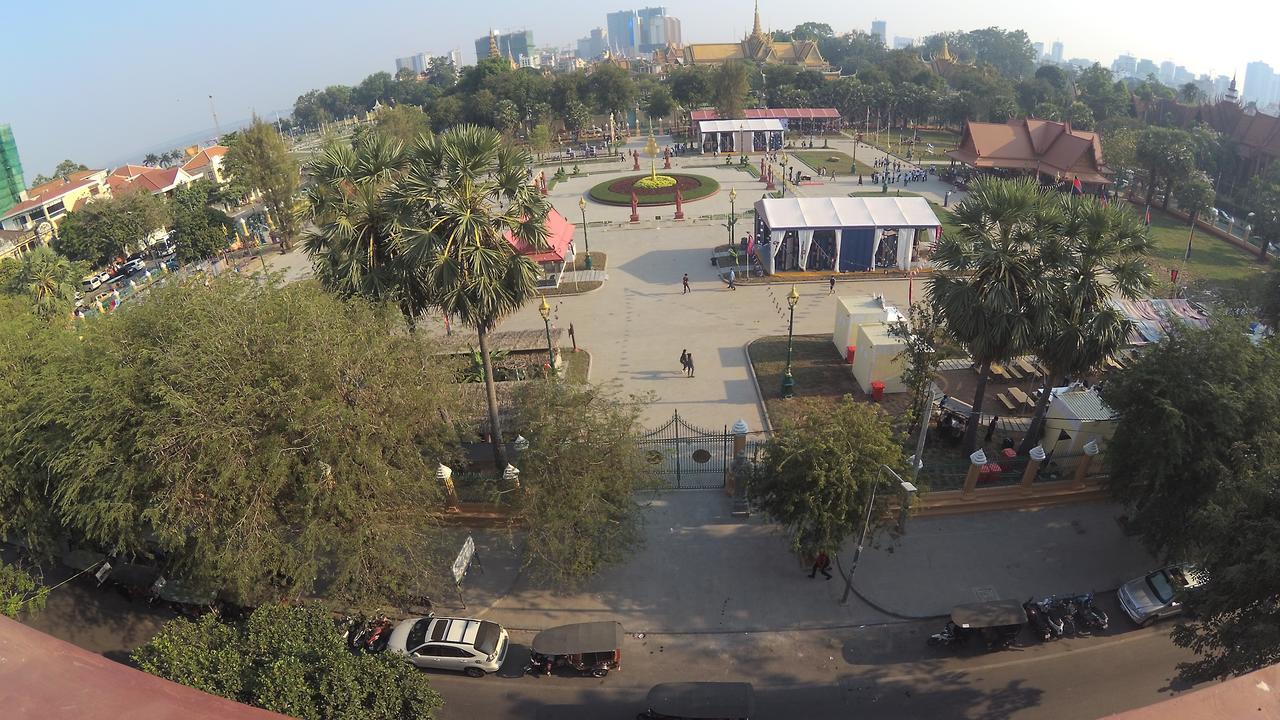 Golden Noura Villa-Pub & Restaurant Phnom Penh Luaran gambar